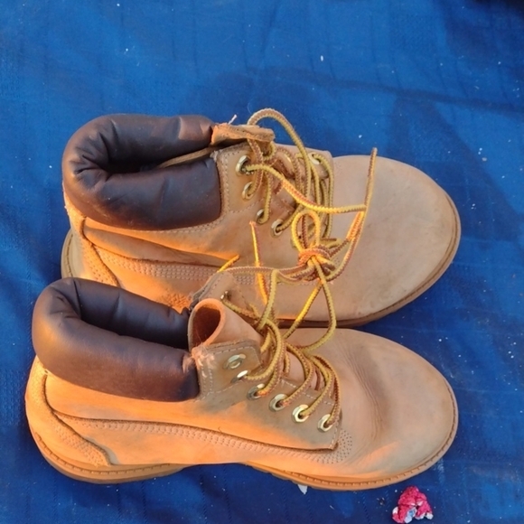 Timberland Tan Leather Boots - Picture 1 of 2